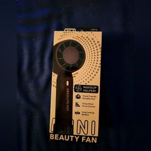 Mini beauty fan